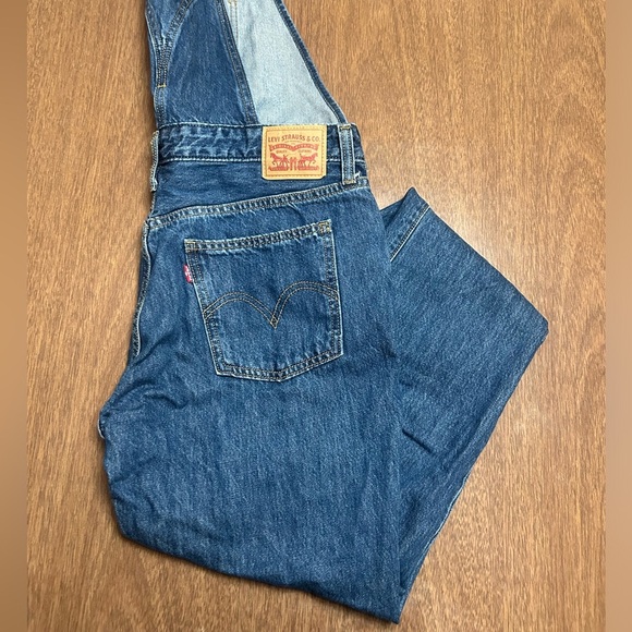Levi's Women's Original Overalls - Size Large - Picture 3 of 8